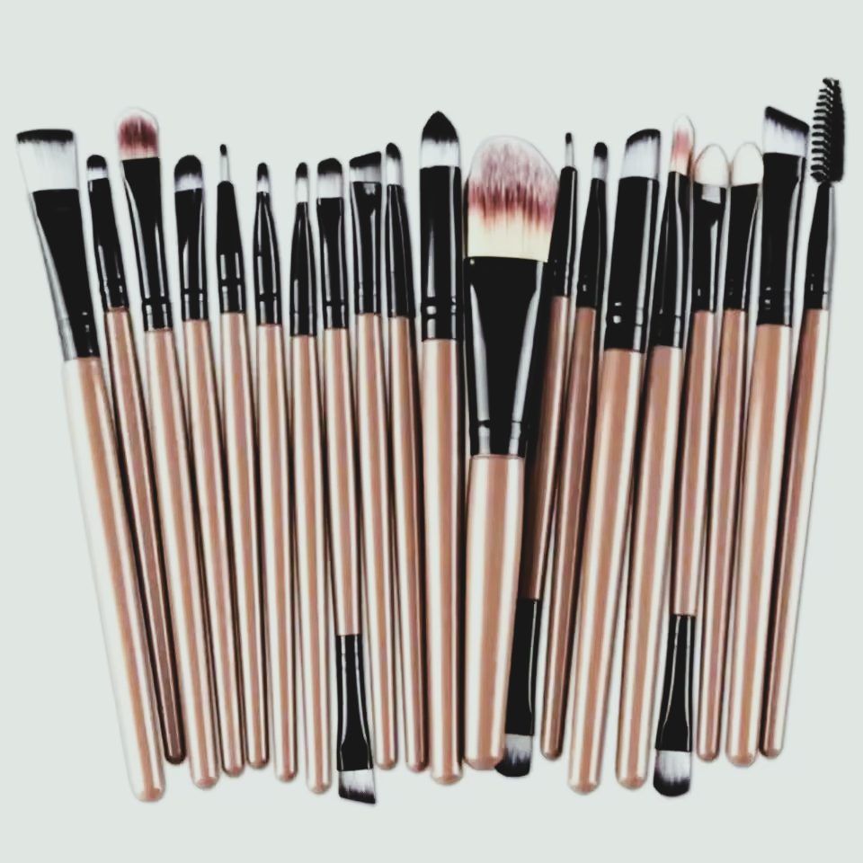 Precision eyeliner brush